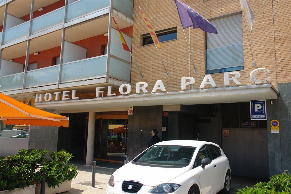 Hotel Flora Parc Castelldefels Exteriér fotografie